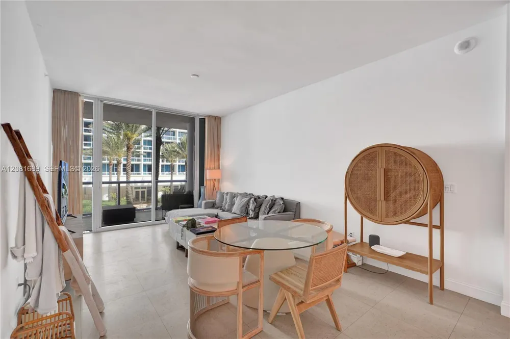 6799 Collins Ave #201 Miami Beach, FL 33141