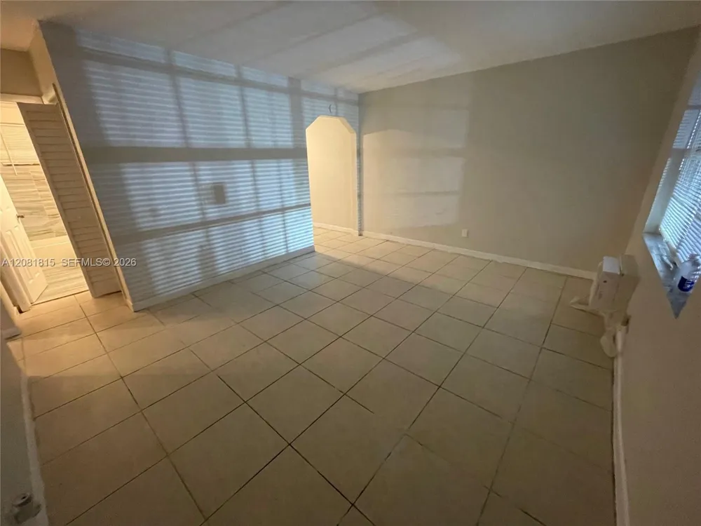 821 NW 7th Ave #2 Hallandale Beach, FL 33009