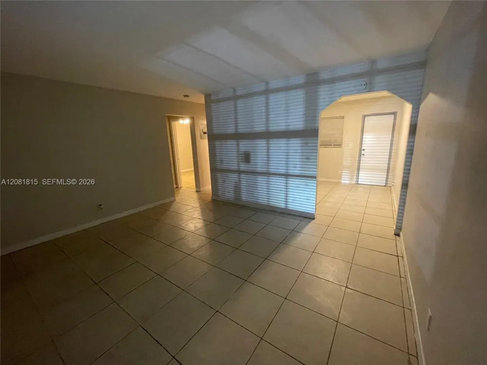 821 NW 7th Ave #2 Hallandale Beach, FL 33009