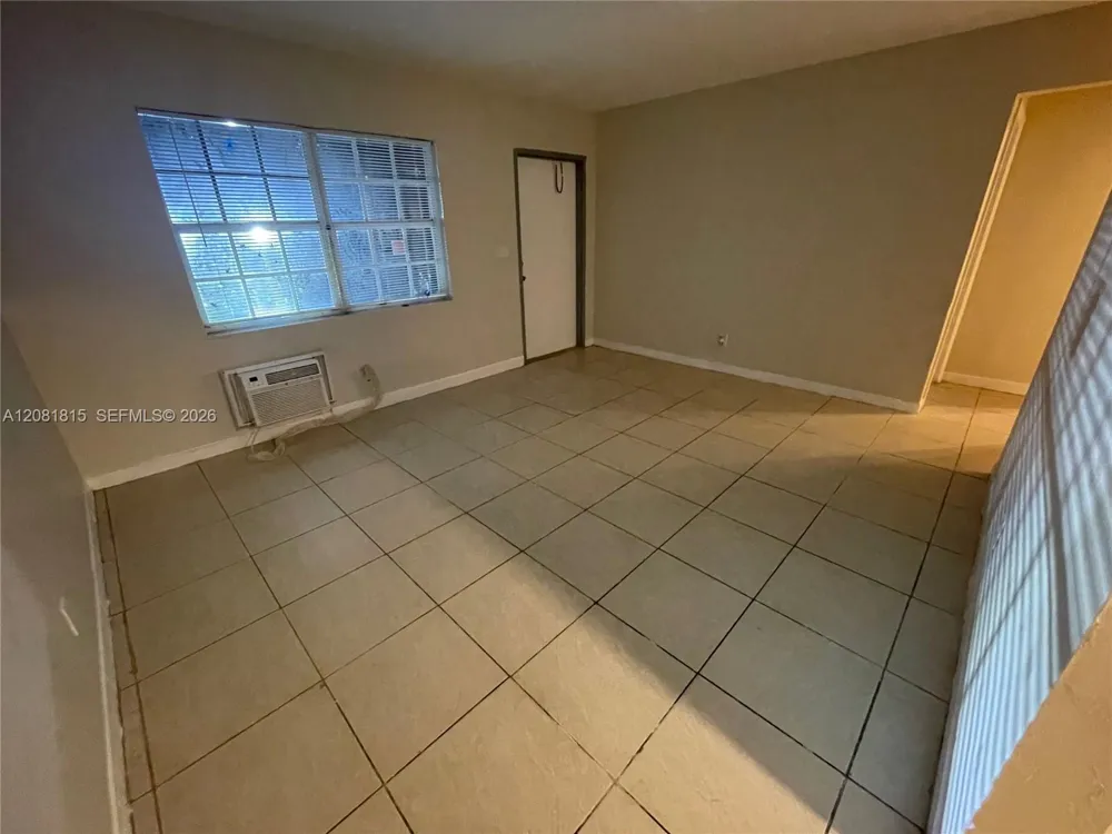 821 NW 7th Ave #2 Hallandale Beach, FL 33009