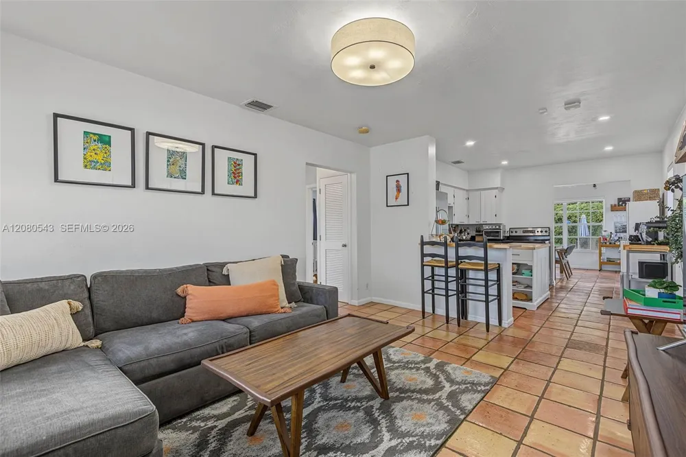 6440 SW 35th St Miami, FL 33155