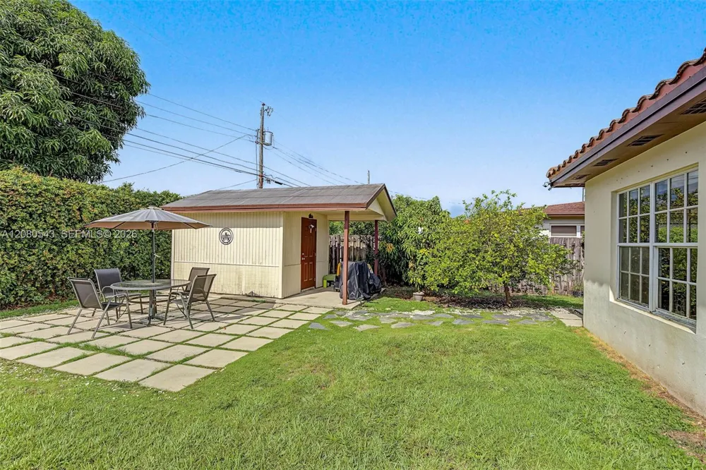 6440 SW 35th St Miami, FL 33155