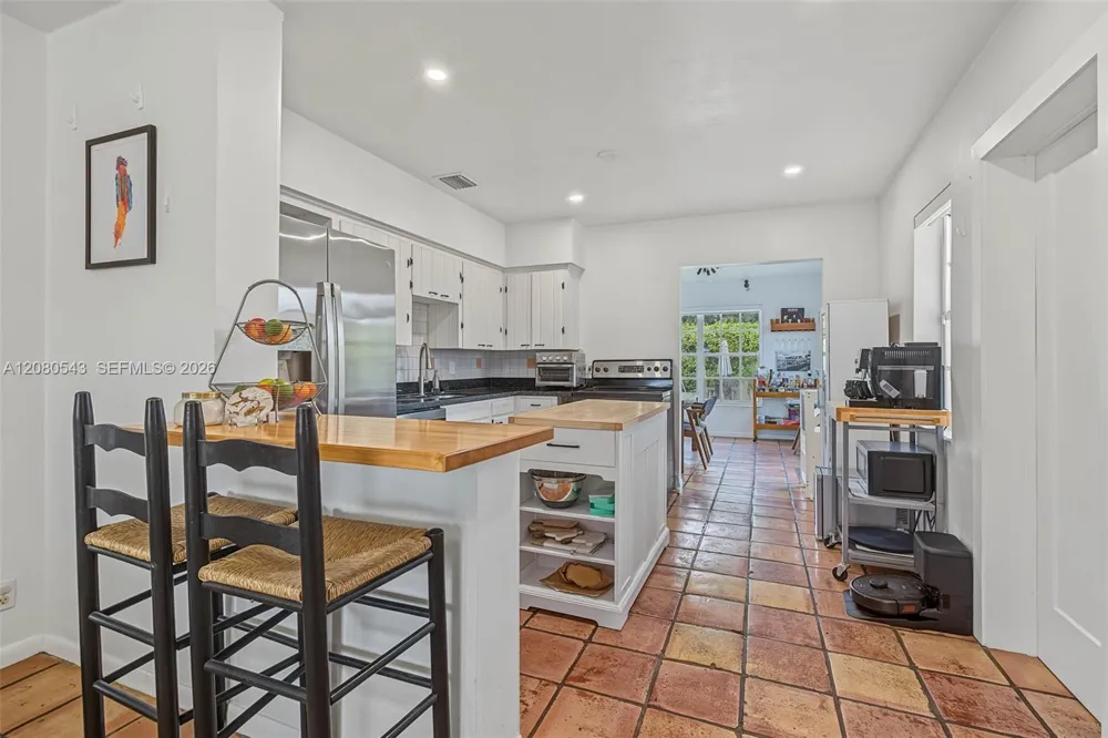 6440 SW 35th St Miami, FL 33155