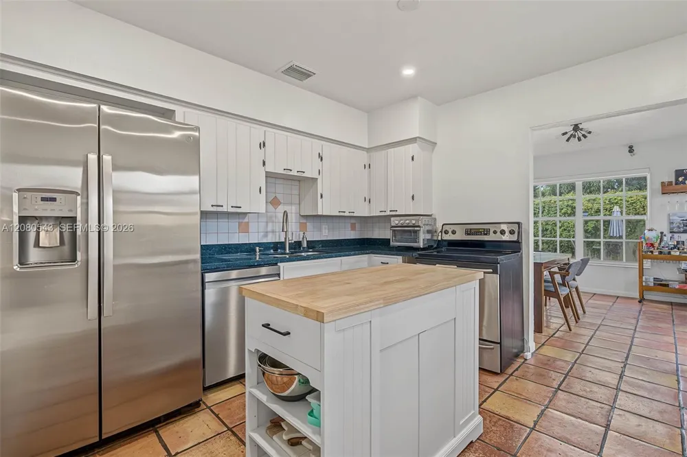 6440 SW 35th St Miami, FL 33155