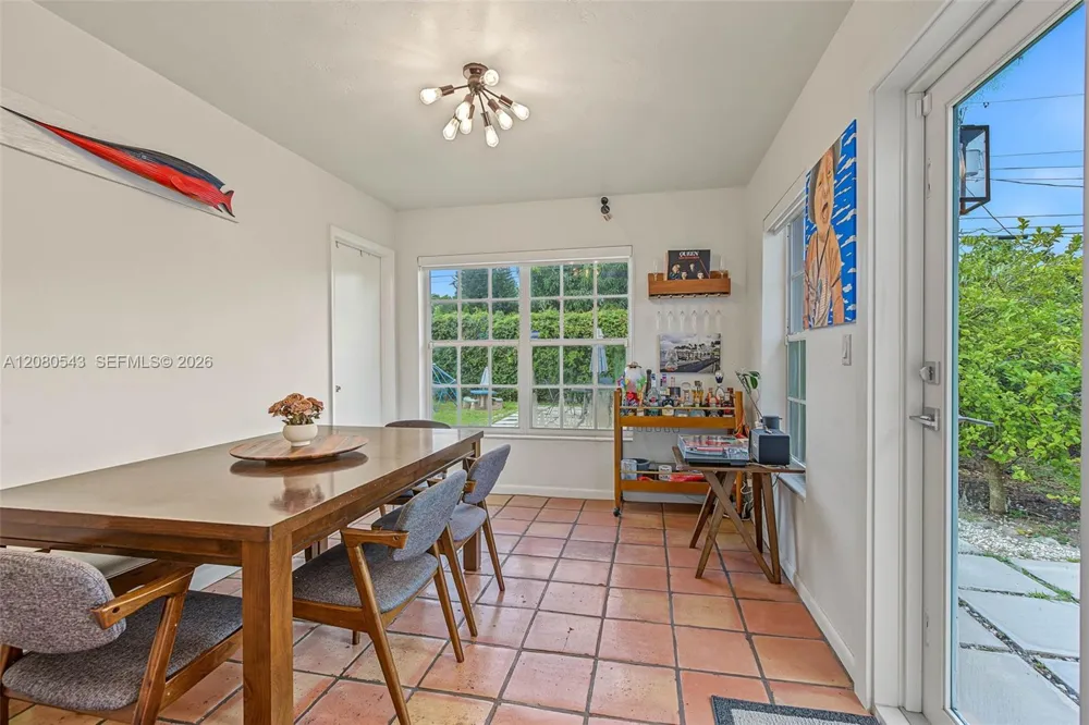 6440 SW 35th St Miami, FL 33155