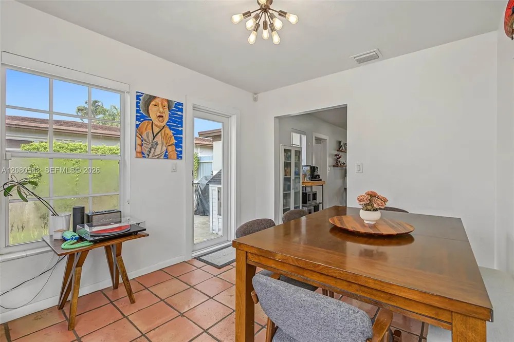 6440 SW 35th St Miami, FL 33155