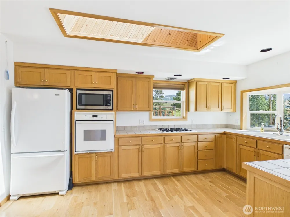 14 Julian Bay Road Republic, WA 99166