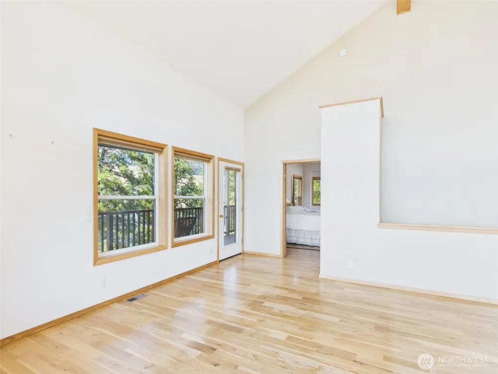 14 Julian Bay Road Republic, WA 99166