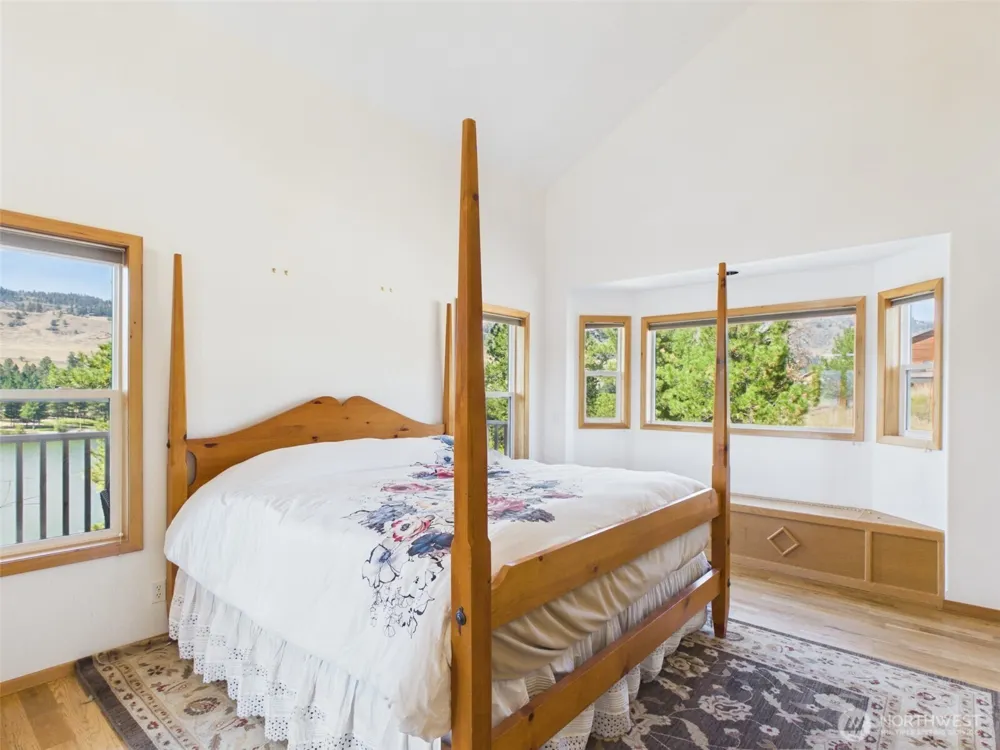 14 Julian Bay Road Republic, WA 99166