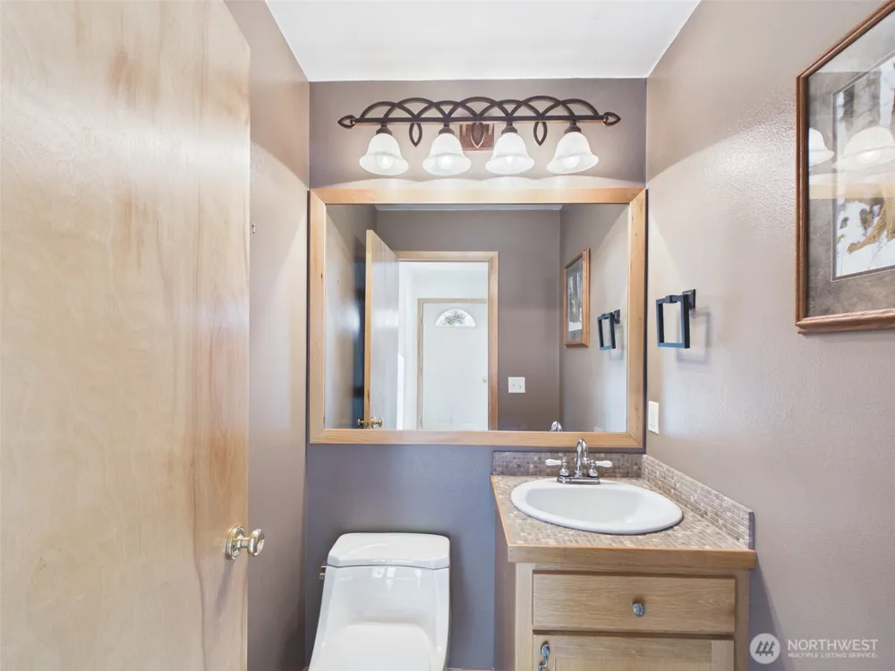 14 Julian Bay Road Republic, WA 99166