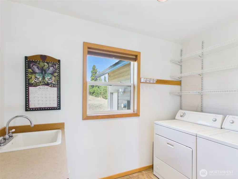 14 Julian Bay Road Republic, WA 99166