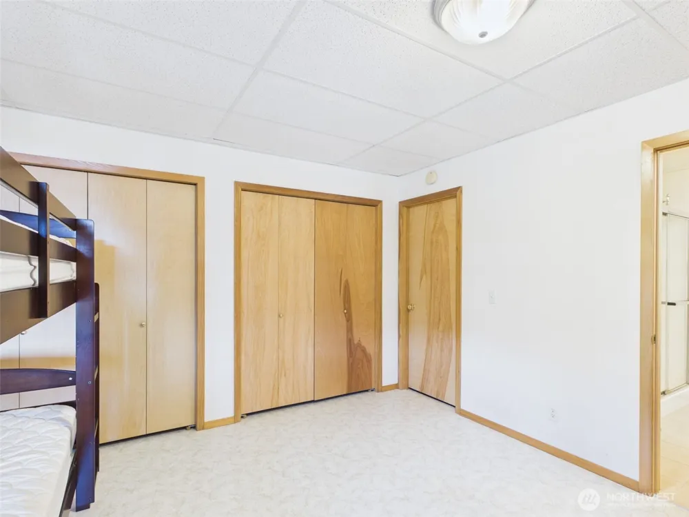 14 Julian Bay Road Republic, WA 99166
