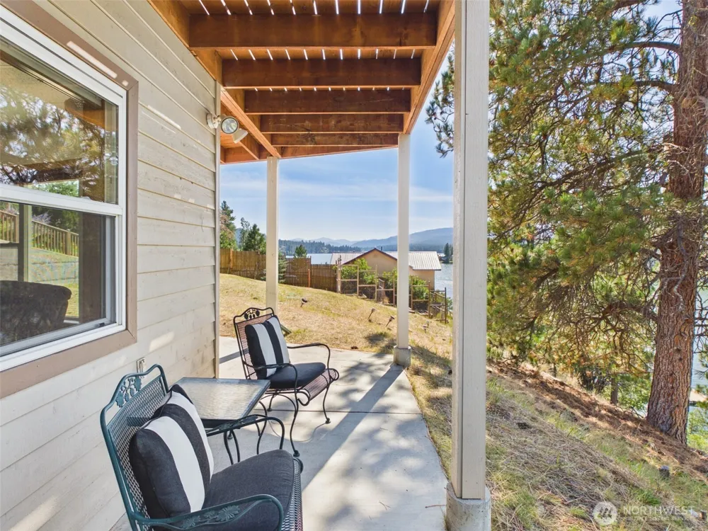 14 Julian Bay Road Republic, WA 99166