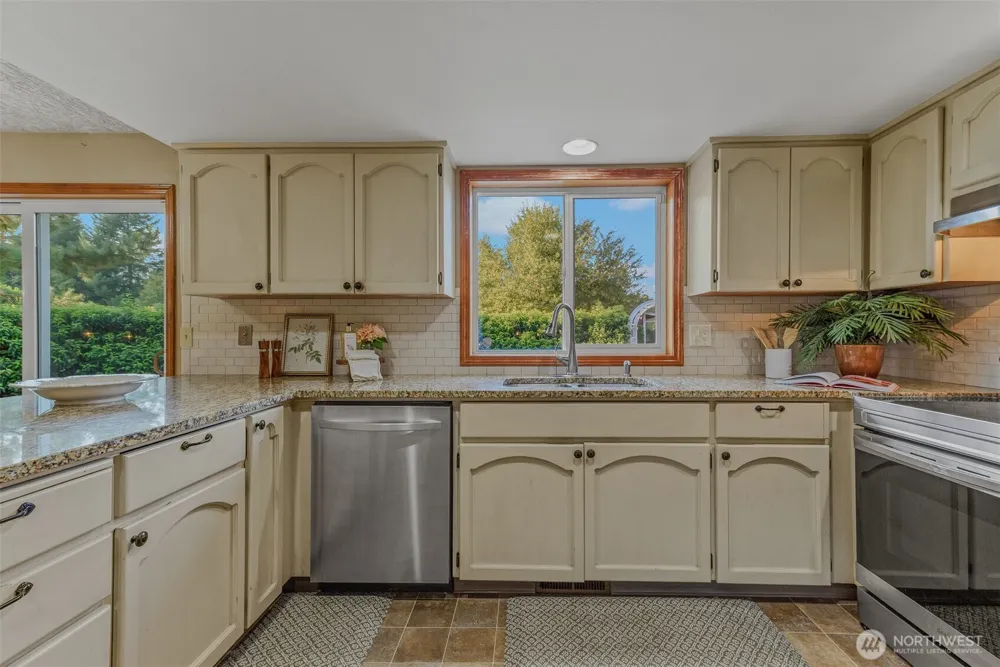 14502 NE 129th Street Brush Prairie, WA 98606