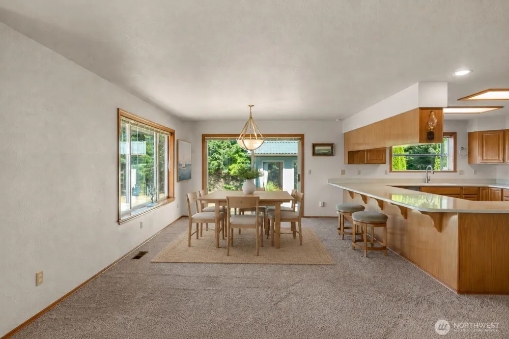 37 Rock View Lane Hoquiam, WA 98550