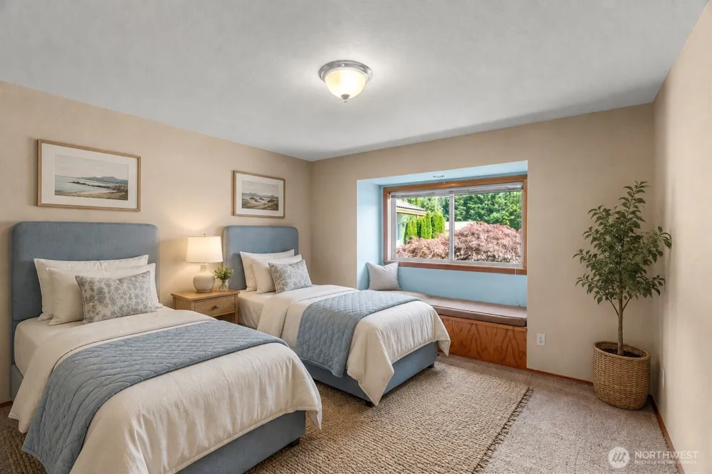 37 Rock View Lane Hoquiam, WA 98550