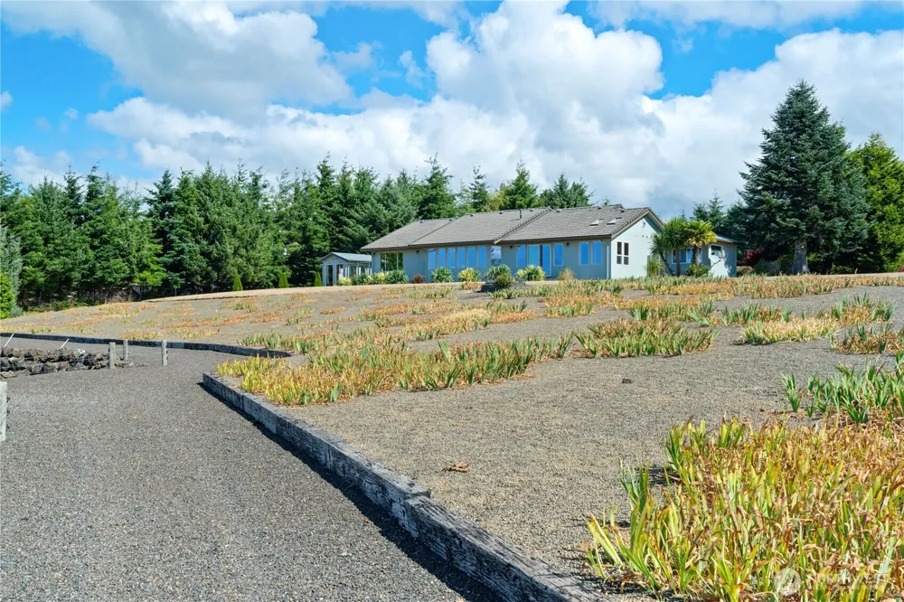 37 Rock View Lane Hoquiam, WA 98550