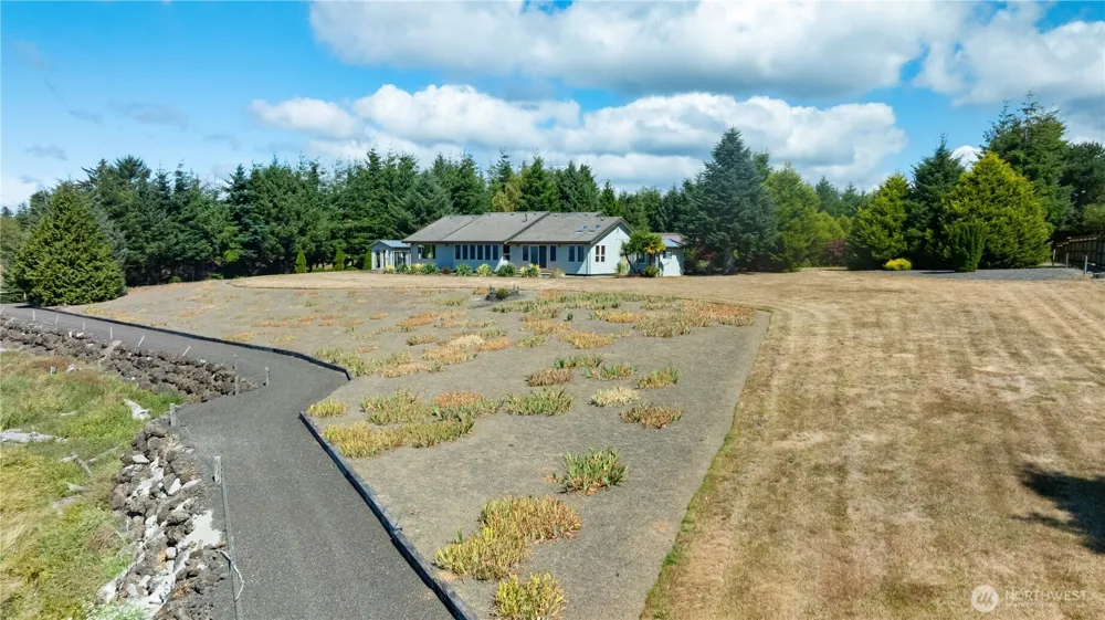 37 Rock View Lane Hoquiam, WA 98550