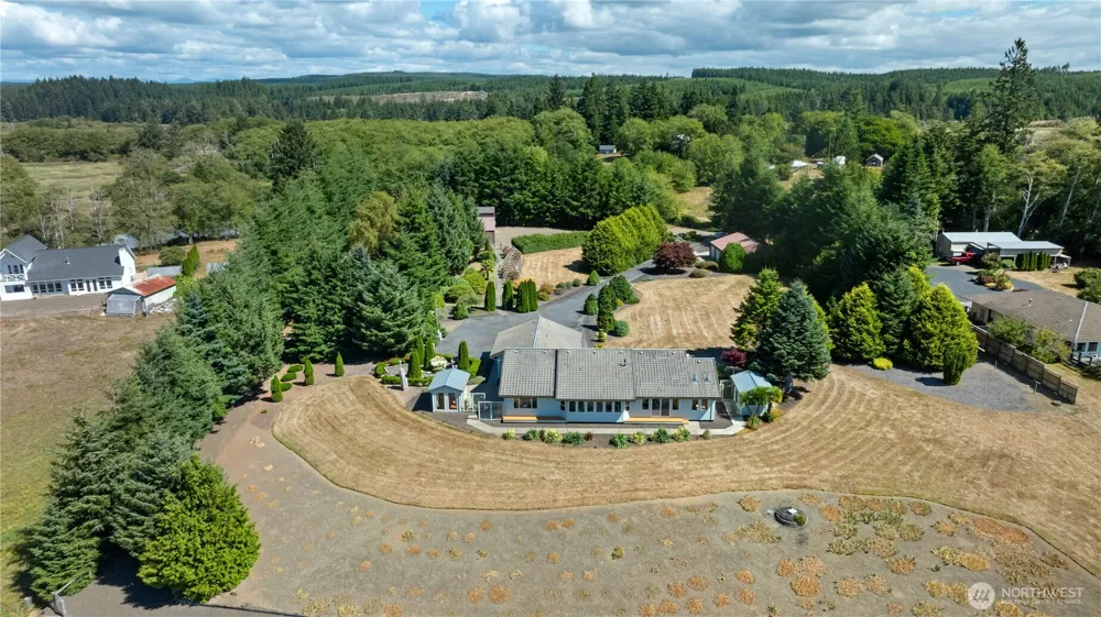 37 Rock View Lane Hoquiam, WA 98550