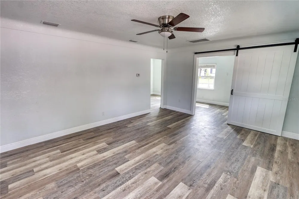 116 44TH STREET S St Petersburg, FL 33711