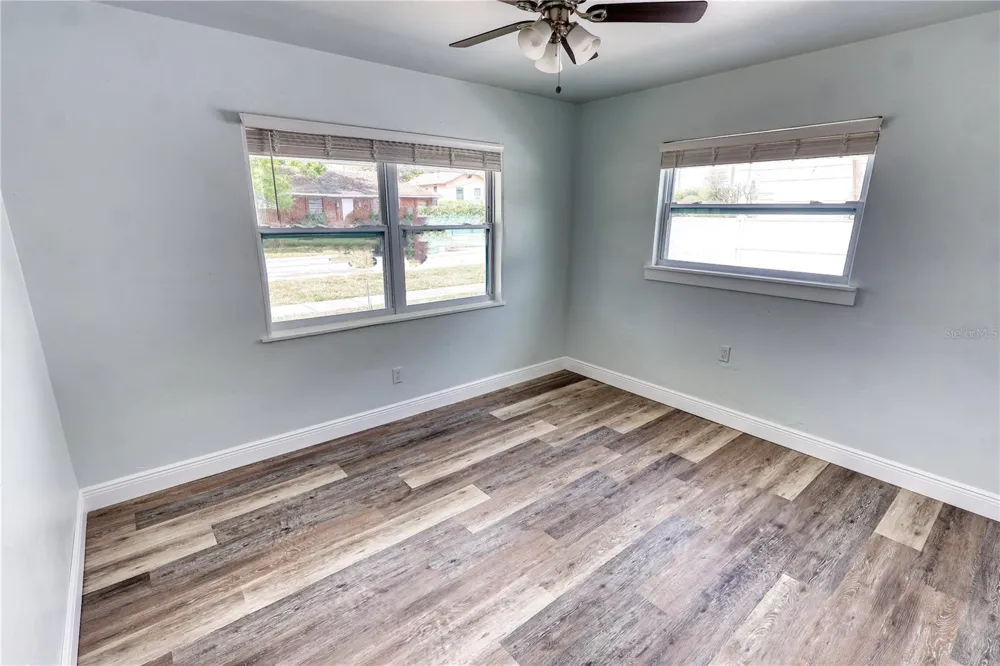 116 44TH STREET S St Petersburg, FL 33711