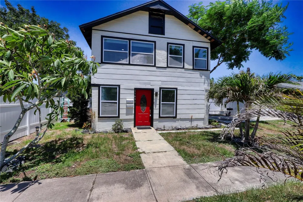 116 44TH STREET S St Petersburg, FL 33711