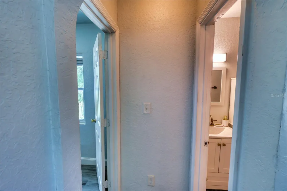 116 44TH STREET S St Petersburg, FL 33711