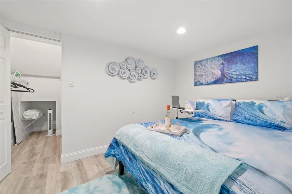 116 44TH STREET S St Petersburg, FL 33711