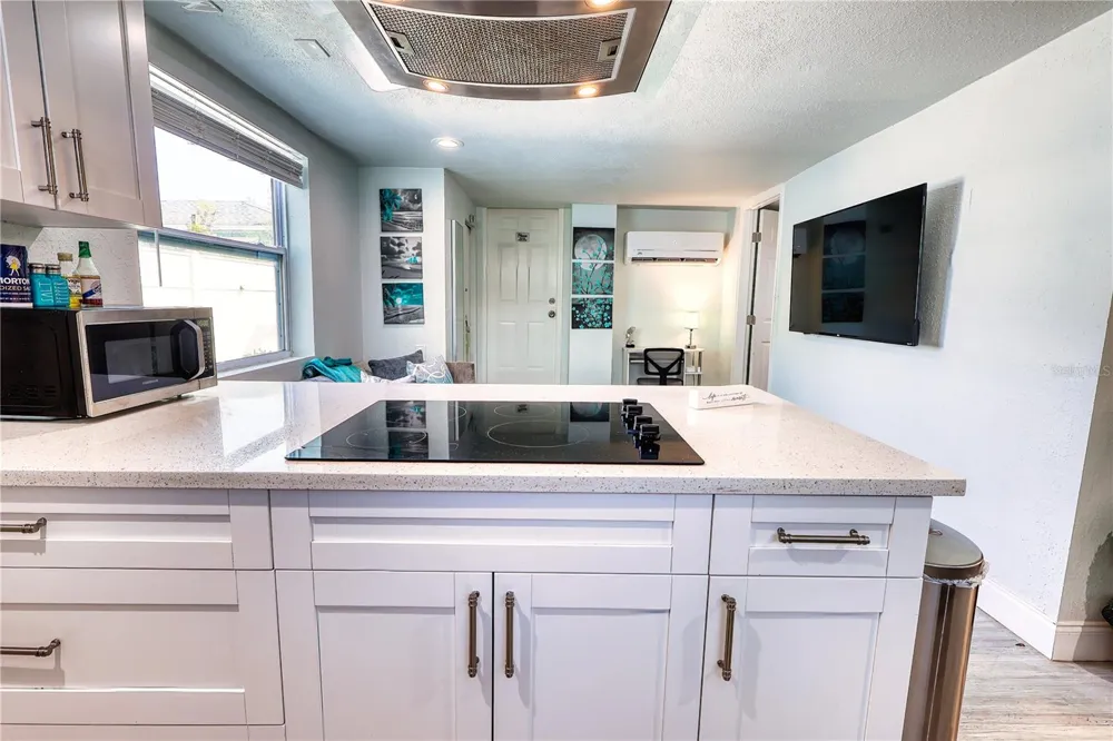 116 44TH STREET S St Petersburg, FL 33711