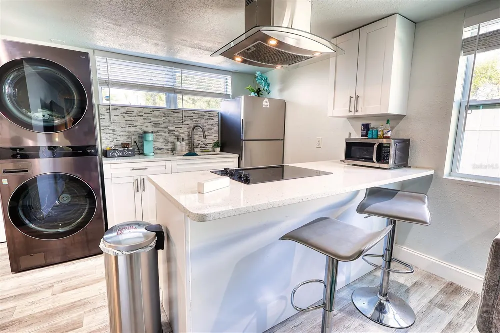 116 44TH STREET S St Petersburg, FL 33711