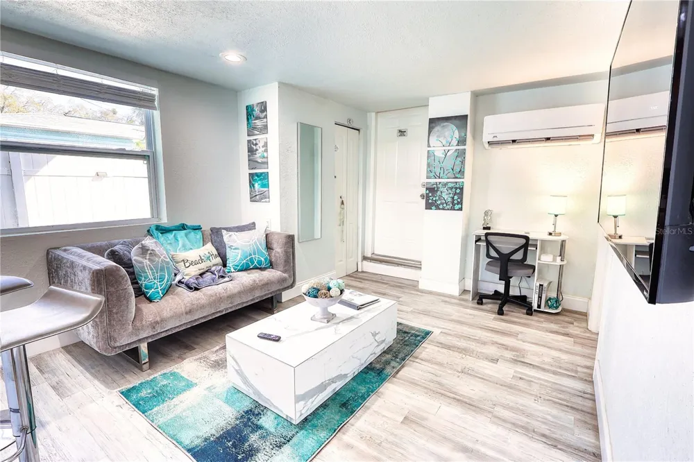 116 44TH STREET S St Petersburg, FL 33711