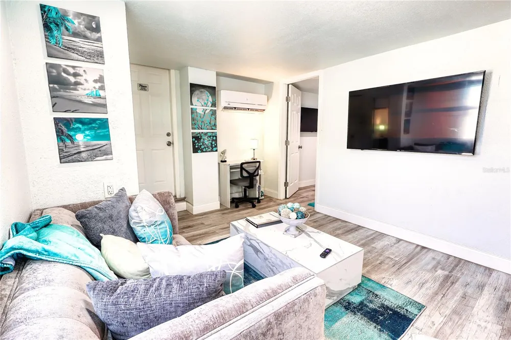 116 44TH STREET S St Petersburg, FL 33711