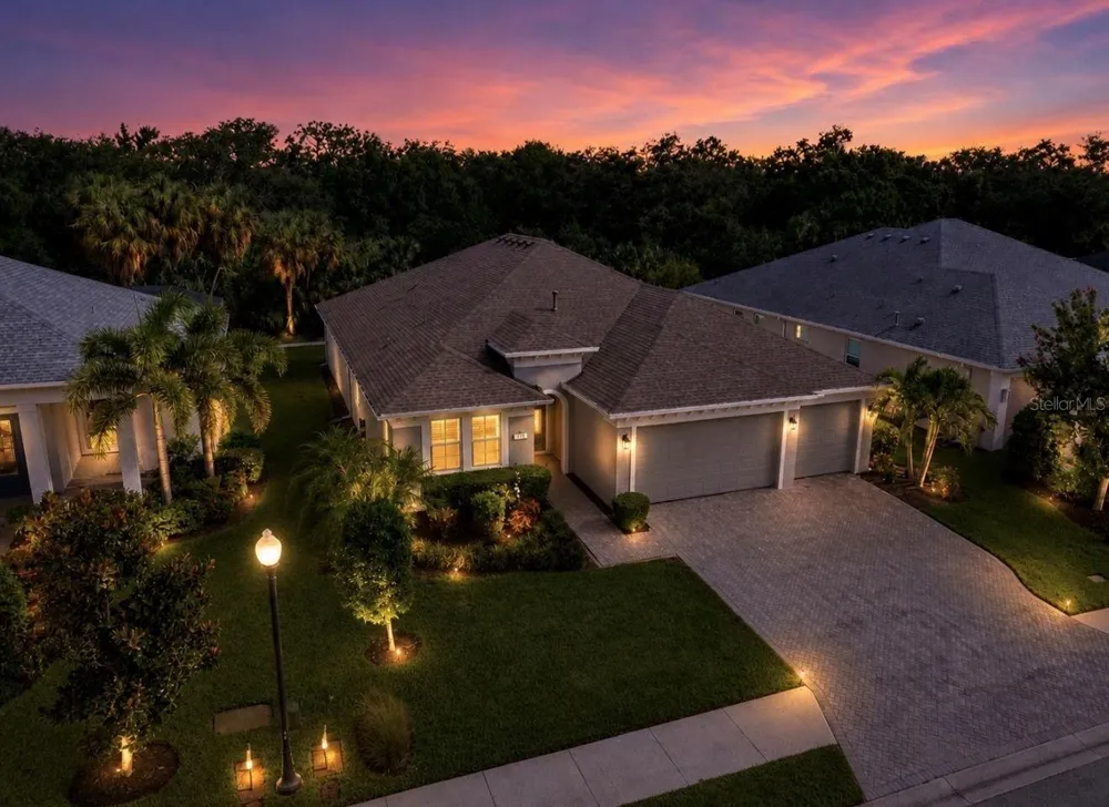 311 CHANTILLY TRAIL Bradenton, FL 34212