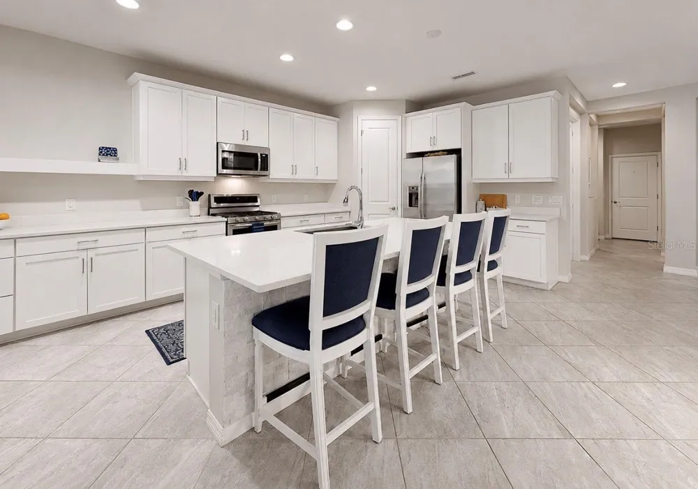 311 CHANTILLY TRAIL Bradenton, FL 34212