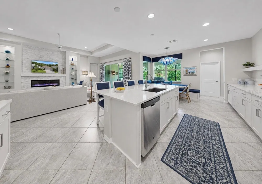 311 CHANTILLY TRAIL Bradenton, FL 34212