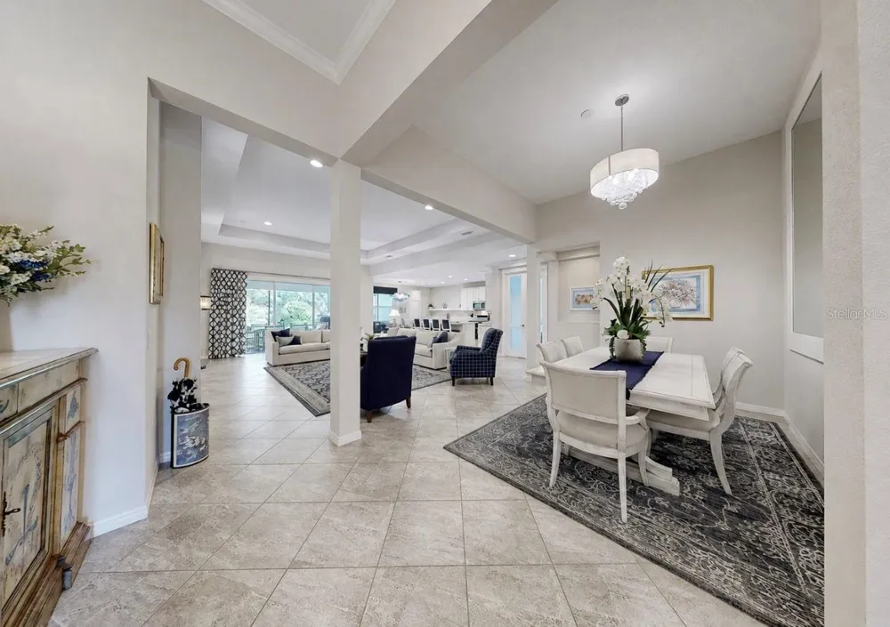 311 CHANTILLY TRAIL Bradenton, FL 34212