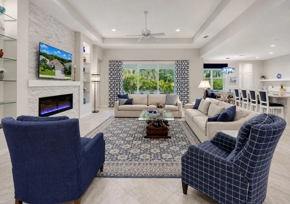 311 CHANTILLY TRAIL Bradenton, FL 34212