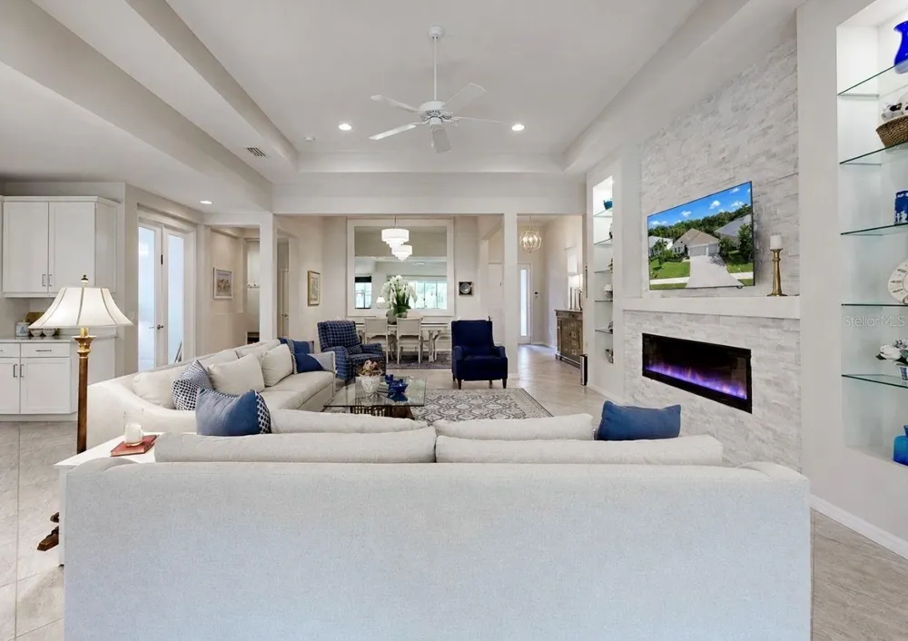 311 CHANTILLY TRAIL Bradenton, FL 34212