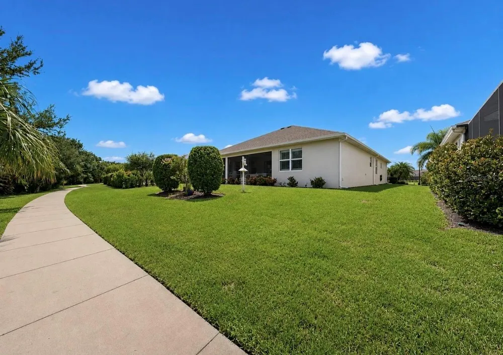 311 CHANTILLY TRAIL Bradenton, FL 34212