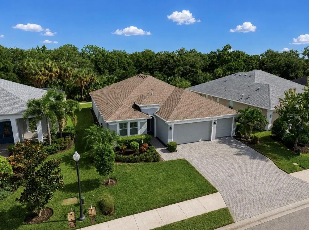 311 CHANTILLY TRAIL Bradenton, FL 34212