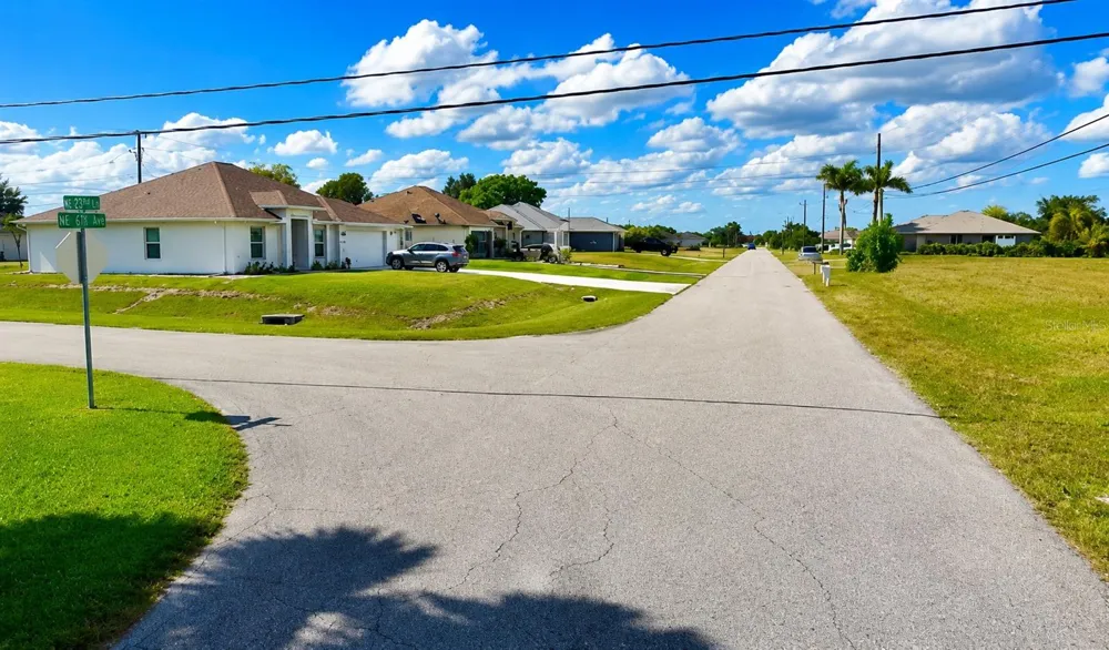 2133 NE 25TH TER Cape Coral, FL 33909