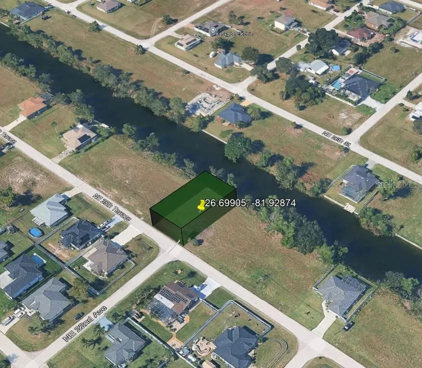 2133 NE 25TH TER Cape Coral, FL 33909