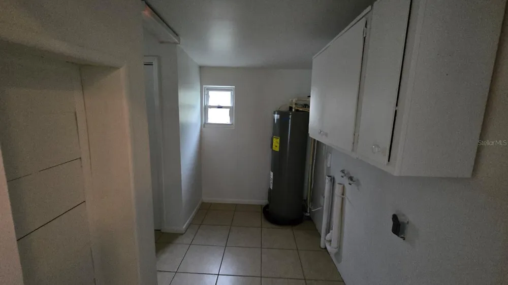 8420 TUPELO DRIVE Tampa, FL 33637