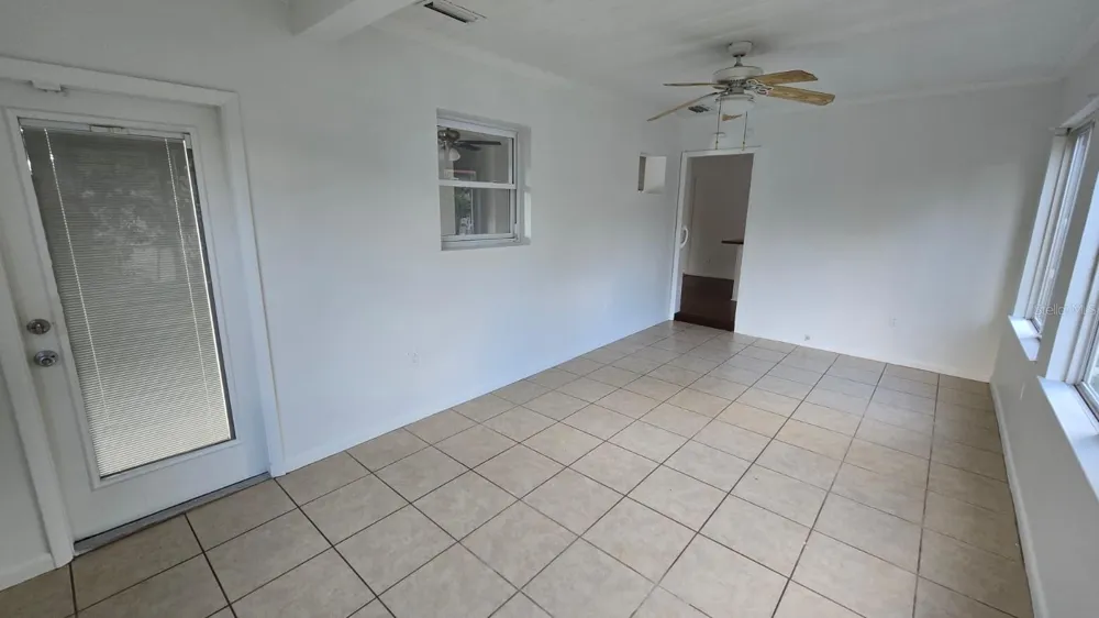 8420 TUPELO DRIVE Tampa, FL 33637