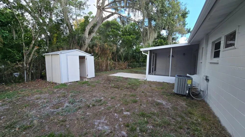 8420 TUPELO DRIVE Tampa, FL 33637