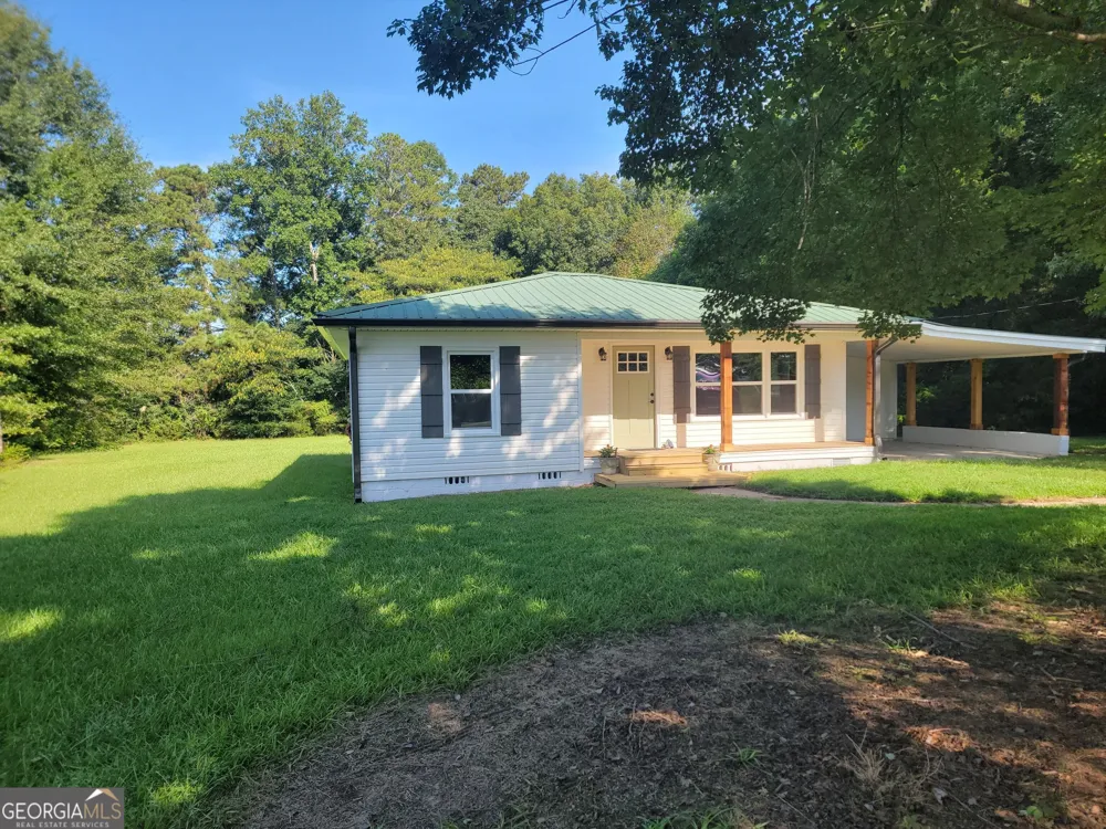1477 S 100 HWY Bowdon, GA 30108