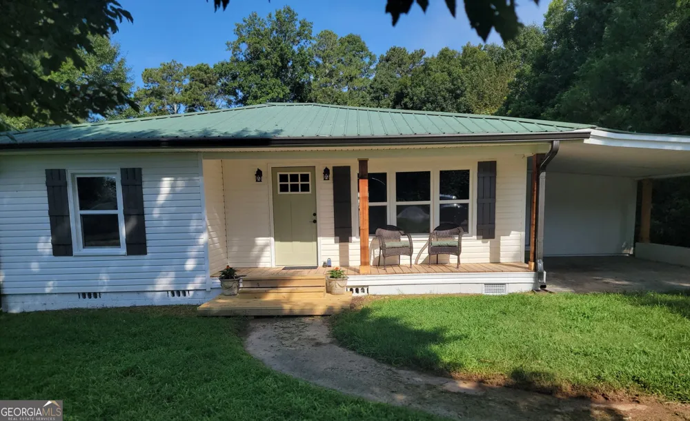 1477 S 100 HWY Bowdon, GA 30108