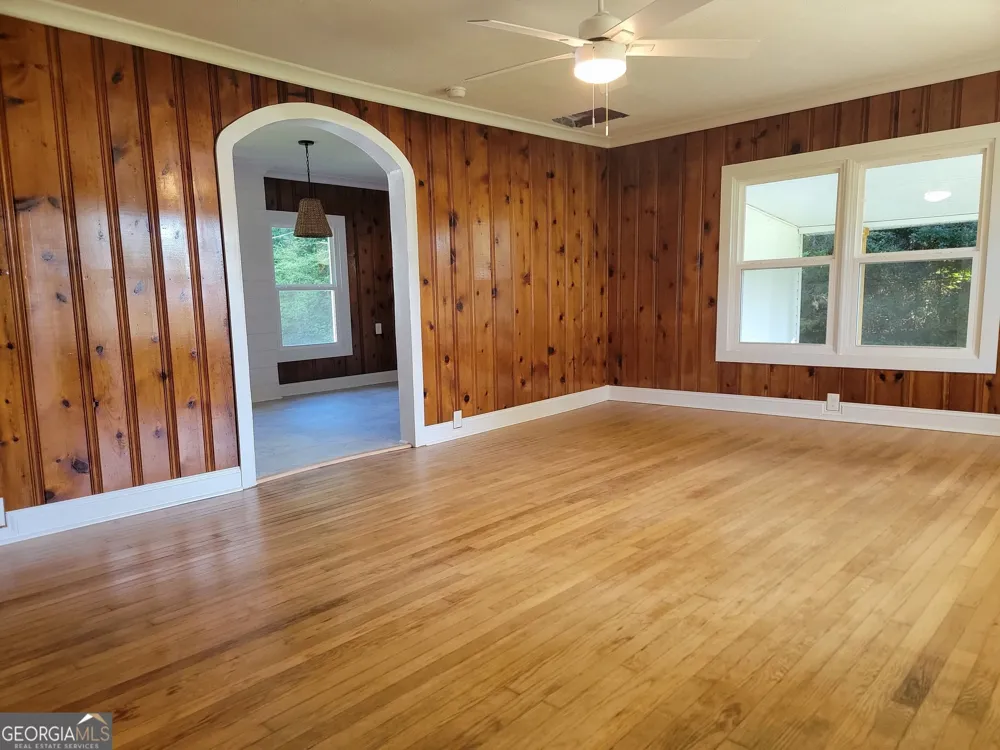 1477 S 100 HWY Bowdon, GA 30108