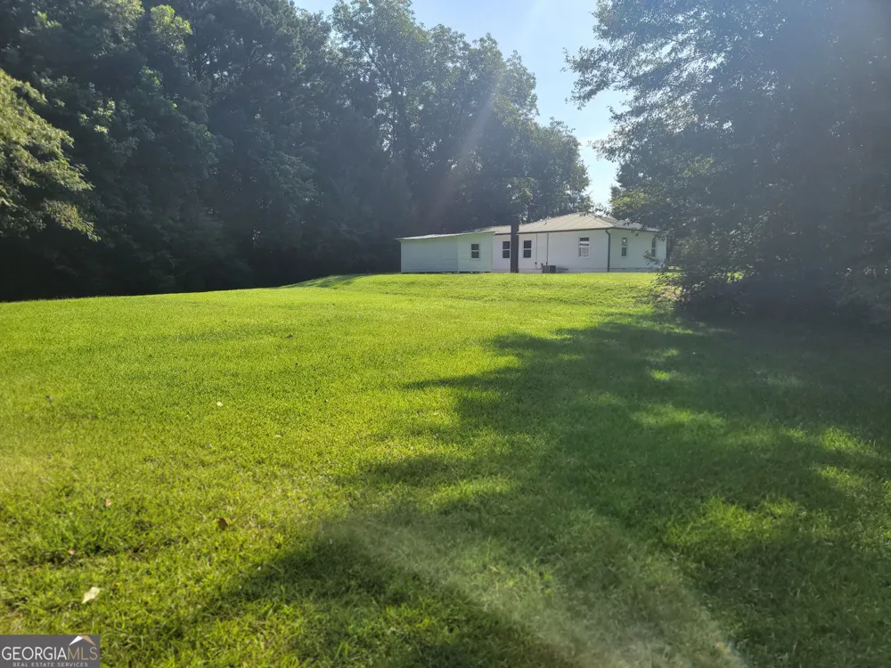 1477 S 100 HWY Bowdon, GA 30108