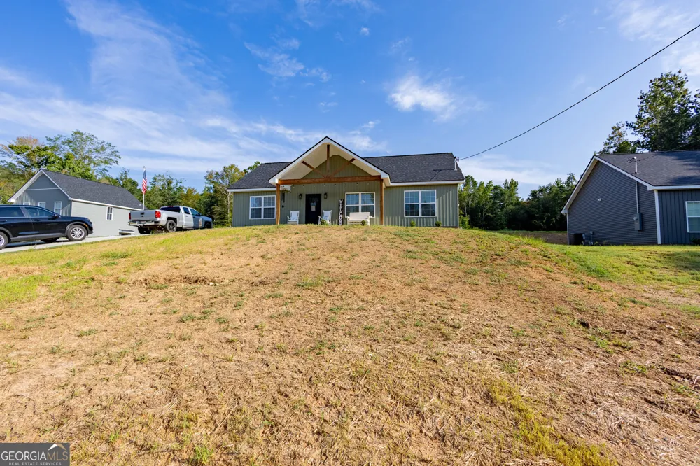 234 County Road 13 Heflin, AL 36264